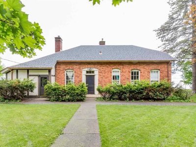5802 London Rd, Duluth, MN, 55804
