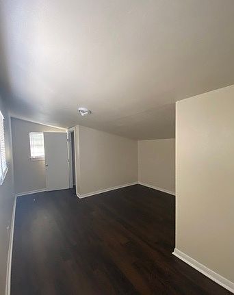 5th image of 343 W Summit Ave #8