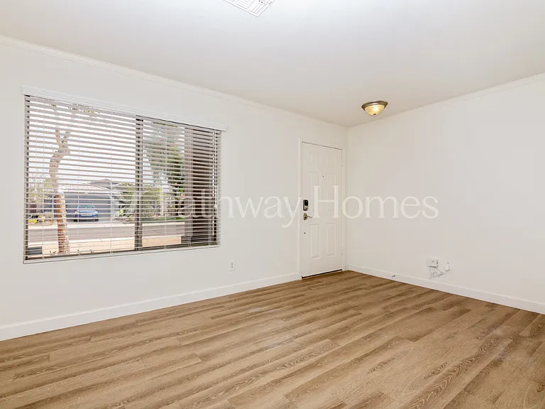 8839 W Manzanita Dr — Photo 6