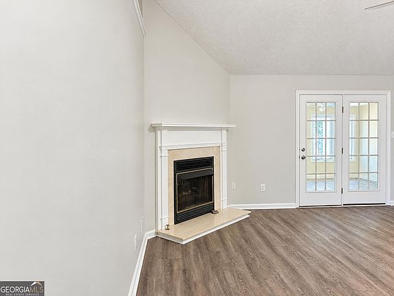 2nd image of 532 Loxley Dr