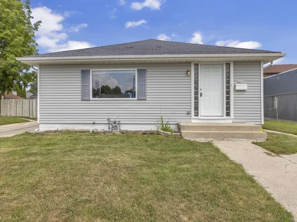 2011 S 16th STREET, Sheboygan, WI 53081