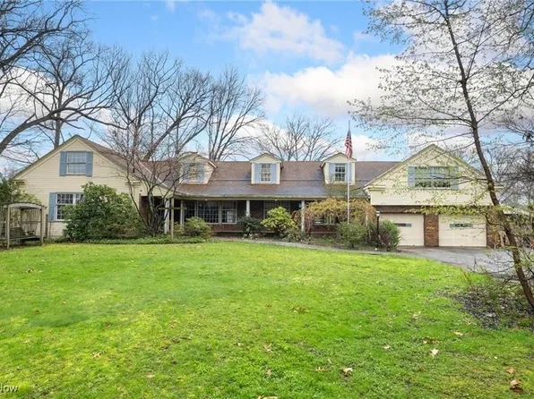 615 Surfside Dr, Akron, OH 44319