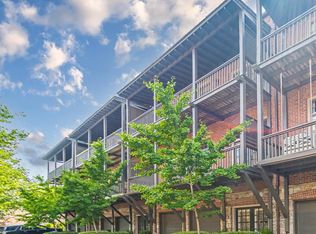 225 Founders Mill Ct, Roswell, GA 30075