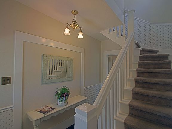 Foyer Staircase
