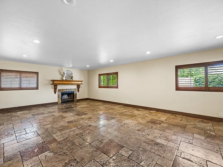 642 E Sage Brush St — Photo 10