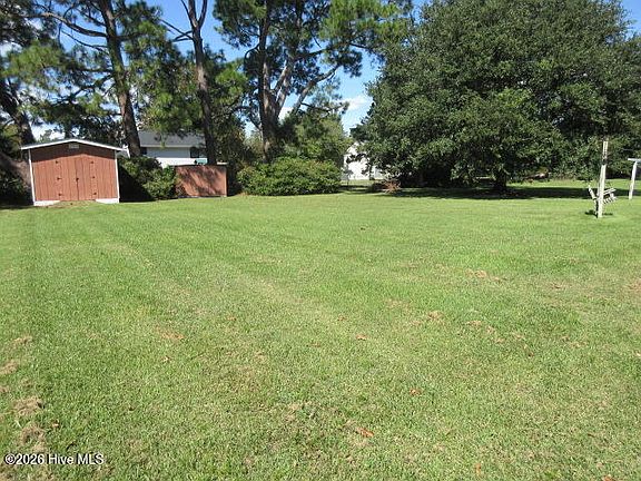 3rd image of 2211 North Road