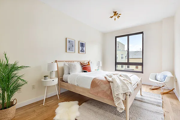 Sold by Compass | media 5