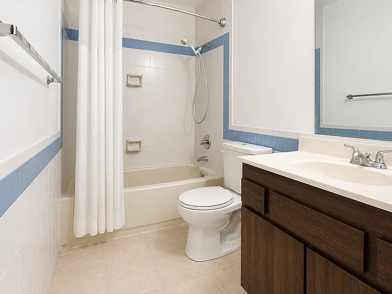 29 Capp St #2 — Photo 4