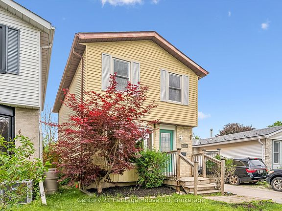2nd image of 279 Strathallan St