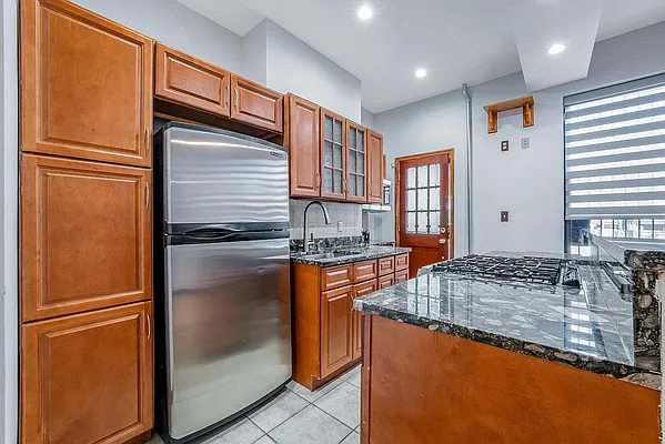 Rented by Peace of Mind Realty | media 25