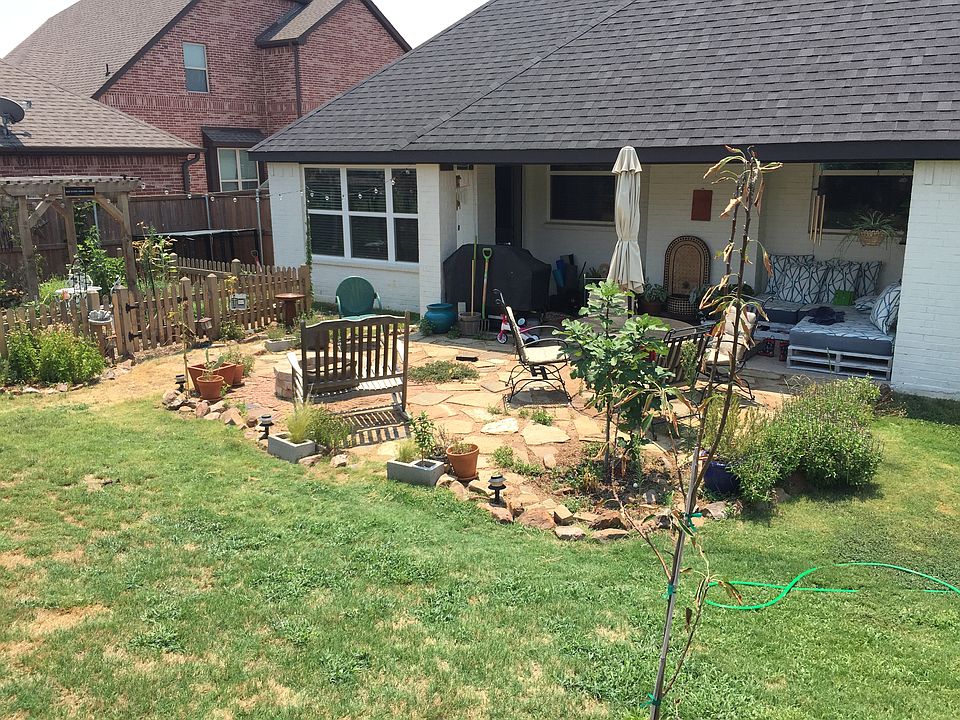 2nd image of 11936 Hathaway Dr