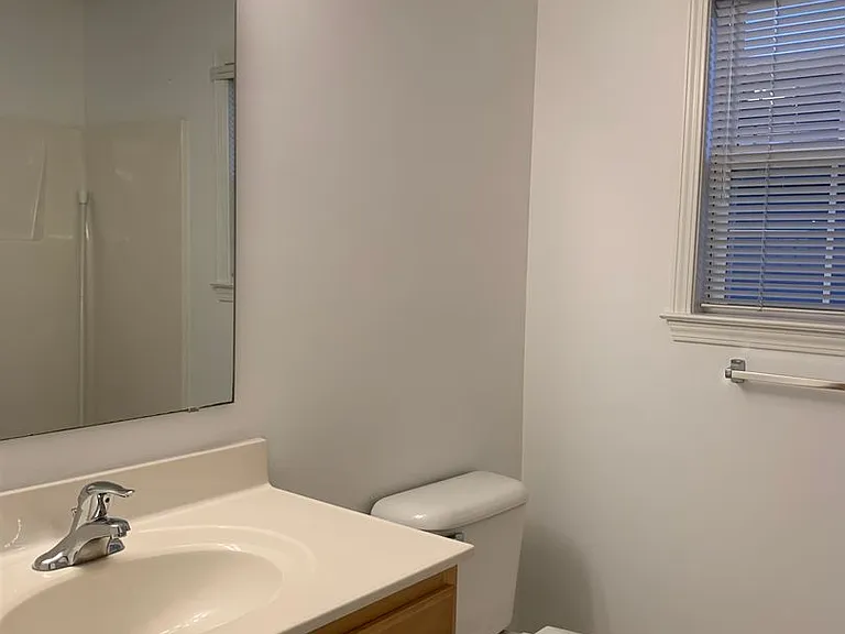 6943 Newbury Way — Photo 10