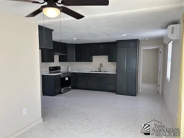 1872 S Walnut Ave — Photo 6