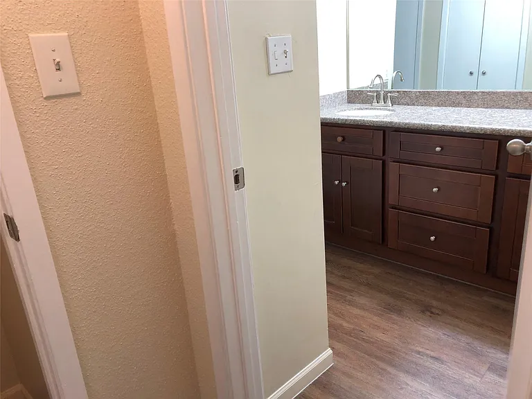 10053 Westpark Dr #324 — Photo 6