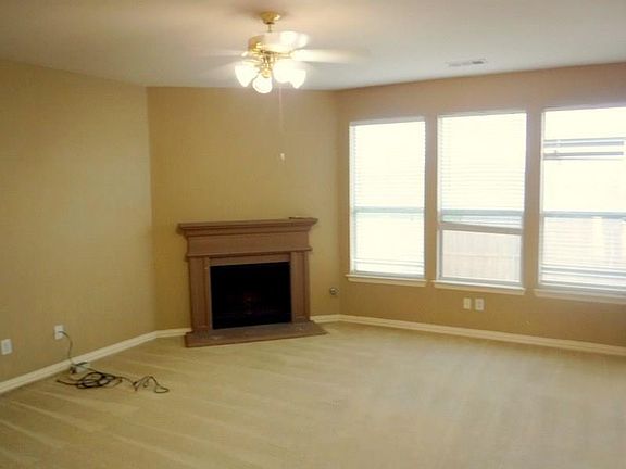 3rd image of 2764 Sedgemoor Dr