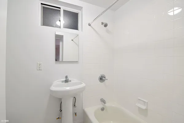 Rented by Citi Habitats | media 13