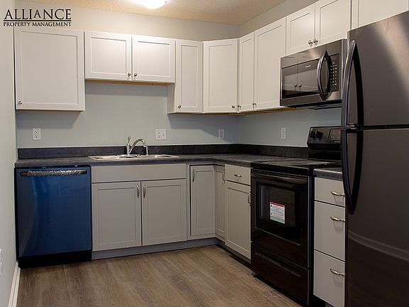 5th image of 917 Kearney St APT B