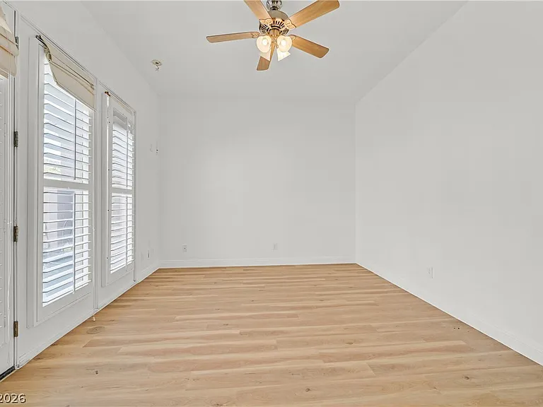 2184 Pont National Dr — Photo 22