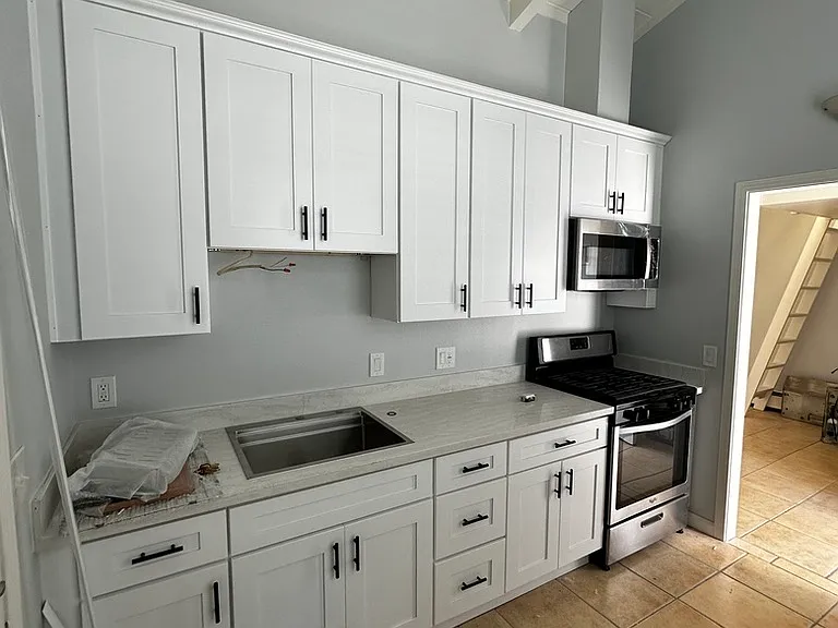 114 Franklin St #B — Photo 6