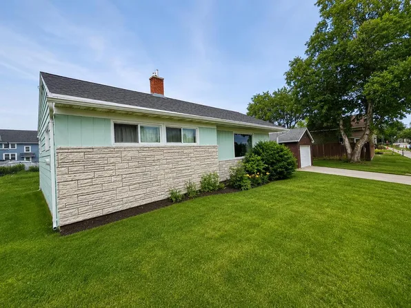 2310 Hamilton STREET, Manitowoc, WI 54220