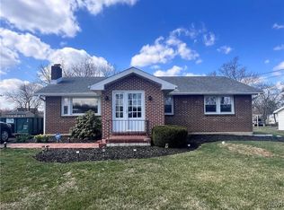 3813 Country Club Rd, Easton, PA 18045