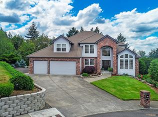 10944 SE Krieger Ln, Portland, OR 97266