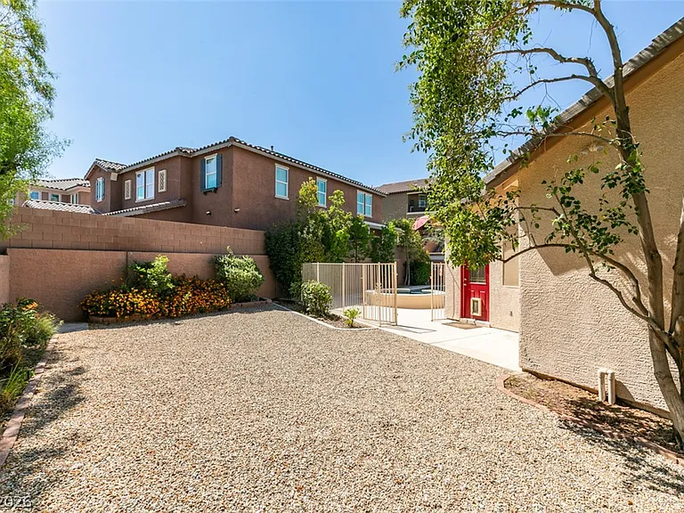 2255 Calistoga Ct — Photo 39