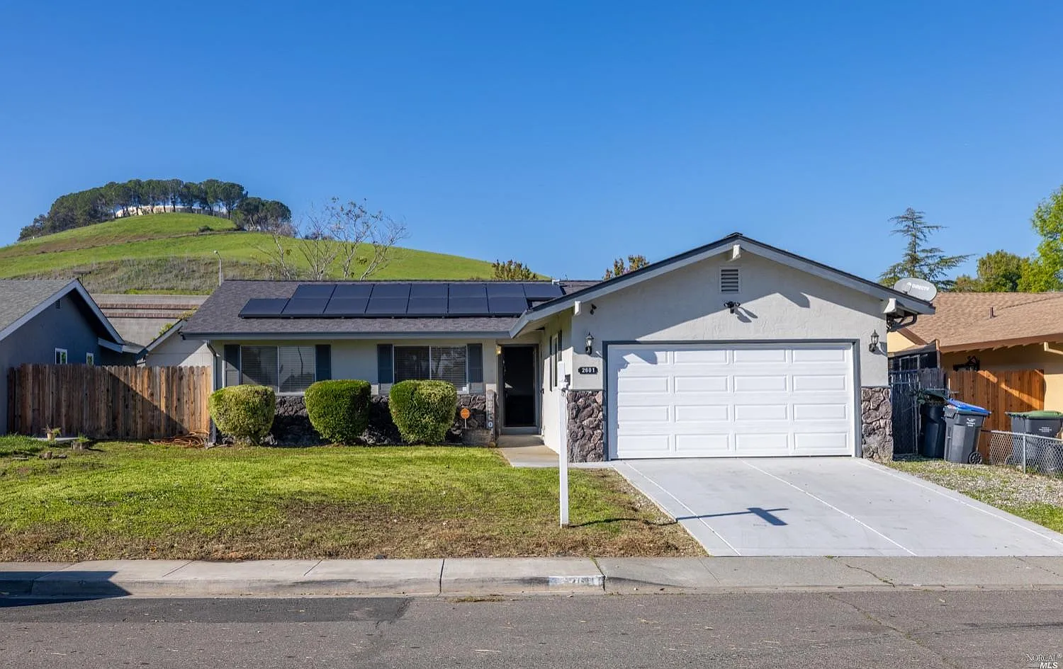 2601 Carnation Dr photo 1