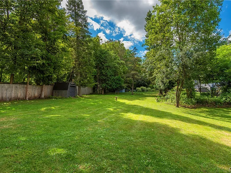 22 Kellogg St — Photo 42