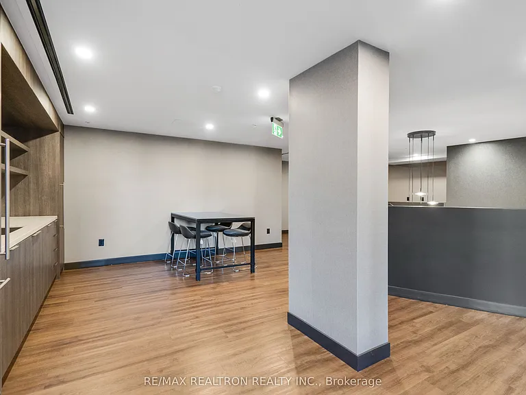 2525 Bathurst St #310 — Photo 30
