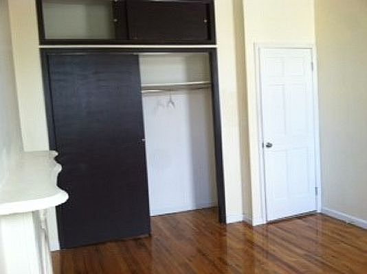 3rd image of 68 4th Ave APT 3