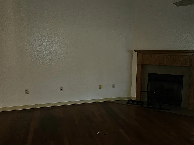 11506 Oak Bend Dr — Photo 2