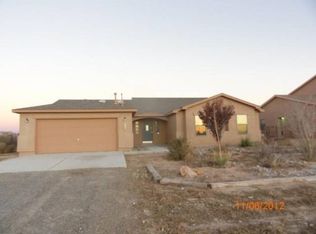 516 6th St NE, Rio Rancho, NM 87124