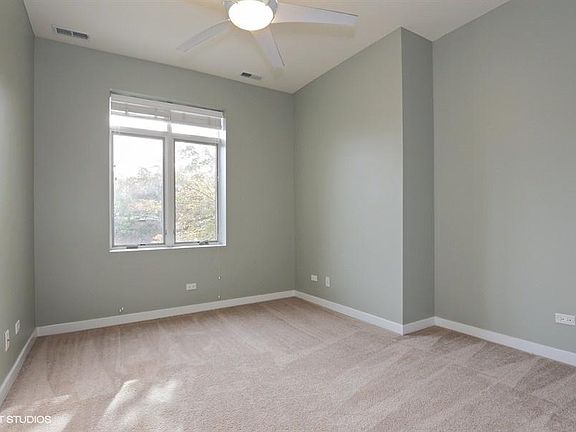 5th image of 1600 W North Ave #204
