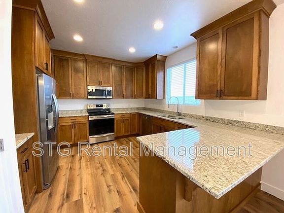 3rd image of 438 Stone Mountain Dr #52-A