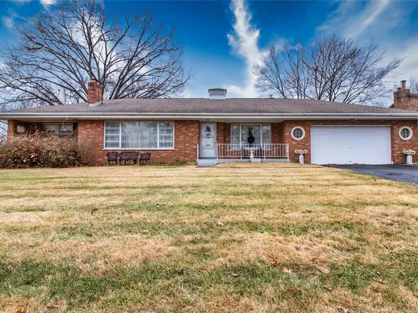 4640 Mattis Rd, Saint Louis, MO 63128