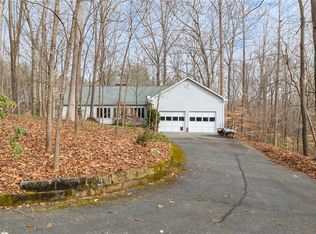 7025 Discovery Ln, Walkertown, NC 27051