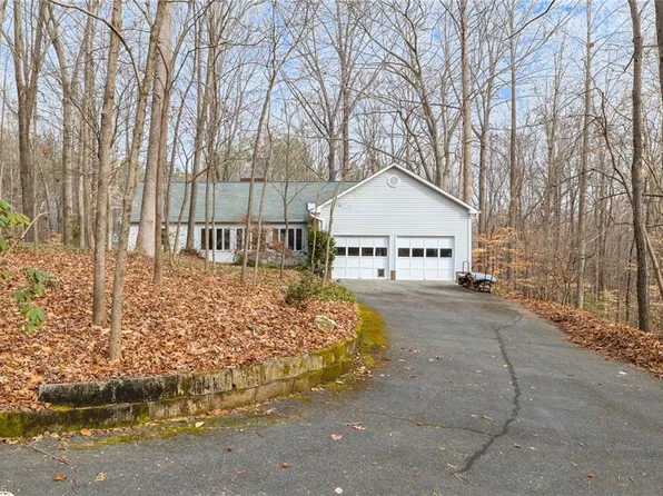 7025 Discovery Ln, Walkertown, NC 27051