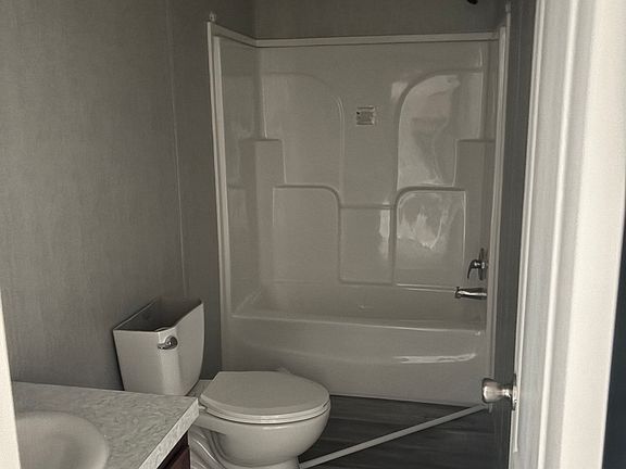 4th image of 95050 Richard Dr