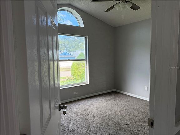 4th image of 1079 STONEHAM DRIVE