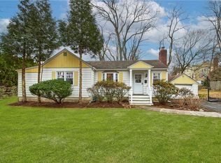 205 Haviland Ln, White Plains, NY 10605