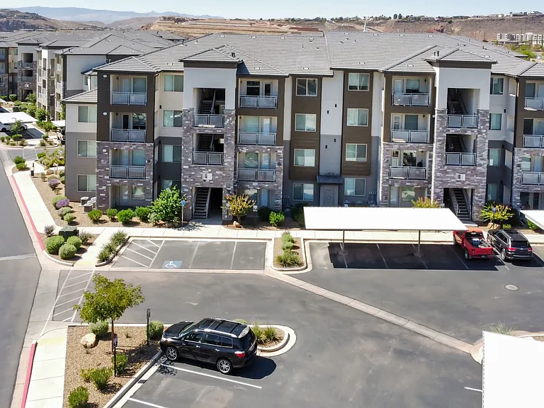Grayhawk at Rivers Edge — Photo 17