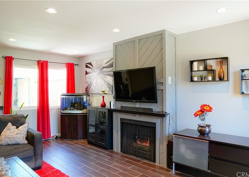 1st image of 11532 186th St APT 6