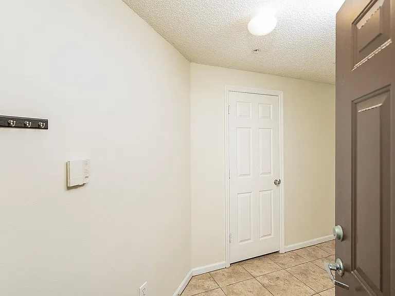 1005 Bella Vista Blvd — Photo 6