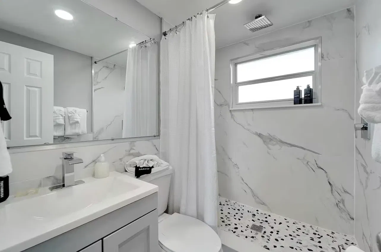 8820 Rocky Creek Dr — Photo 4