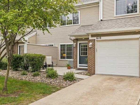 6855 Woodland Ave Unit 610, West Des Moines, IA 50266