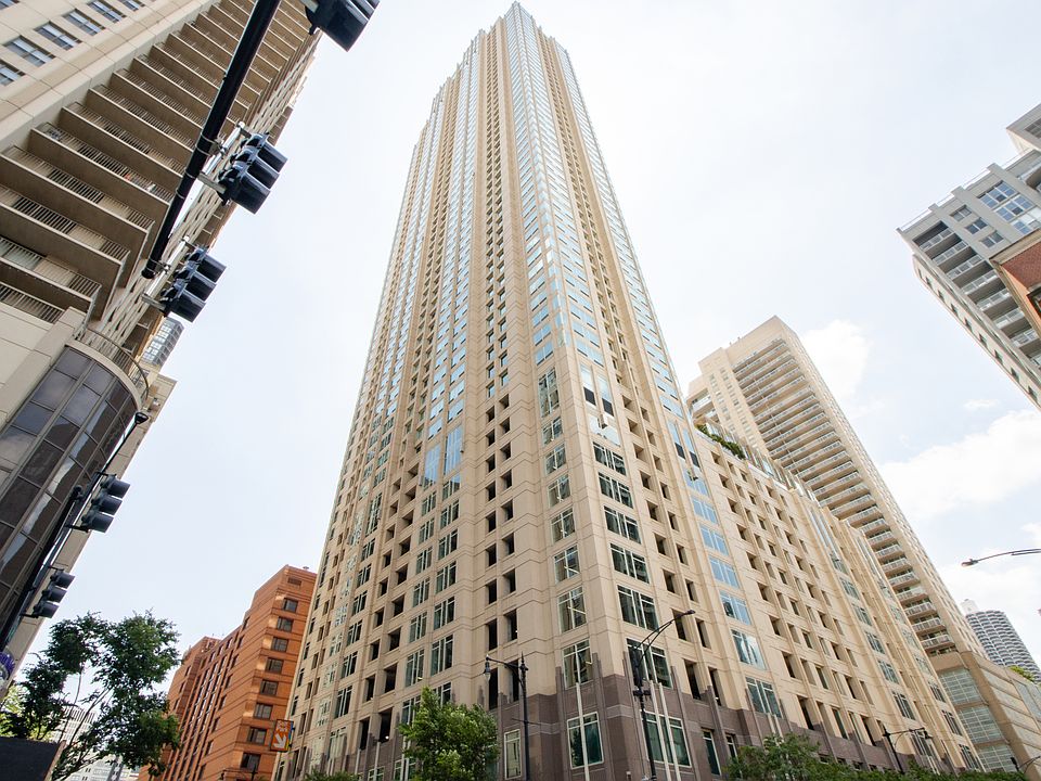 1st image of 33 W Ontario St APT 38C