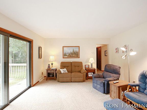 4th image of 4929 Tyler St