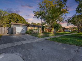 10213 SW 51st St, Fort Lauderdale, FL 33328