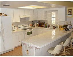 2nd image of 5817 N Cameron Ave